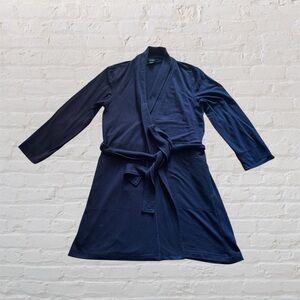 🛍🏙3️⃣ for $1️⃣5️⃣ Natori luxe navy blue robe
